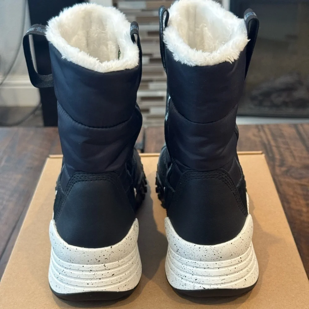 Timberland new ships